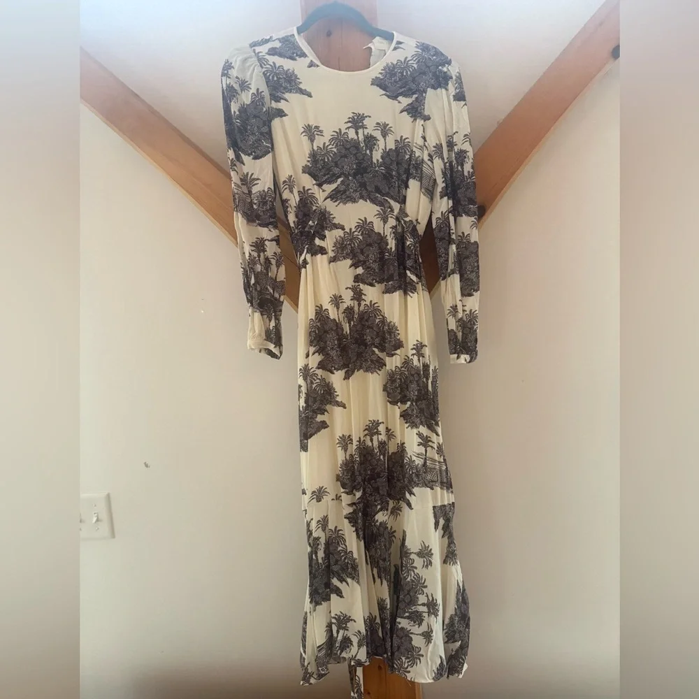 Tuckernuck x India hicks dress - Picture 2 of 3